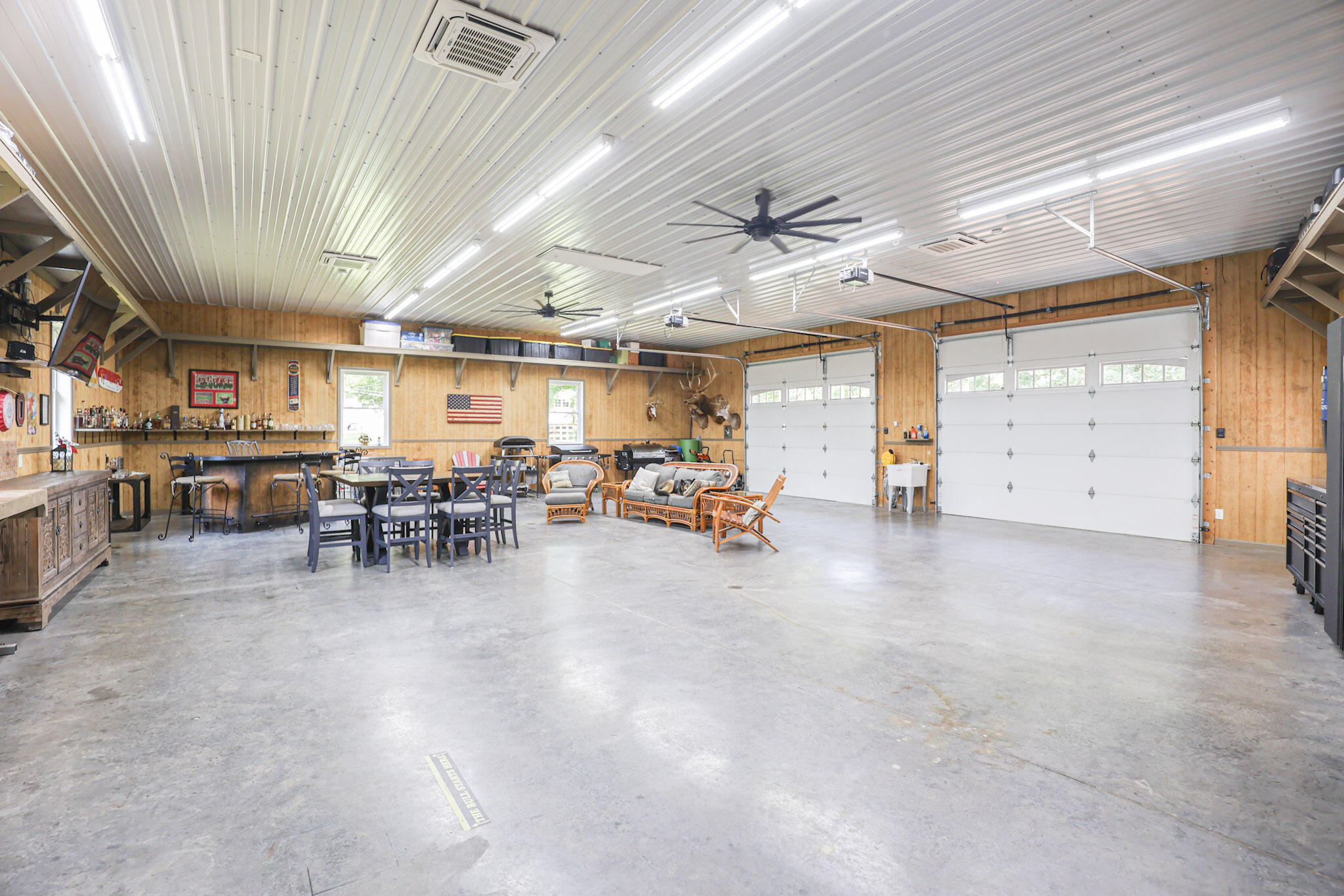 136 Lake Dr