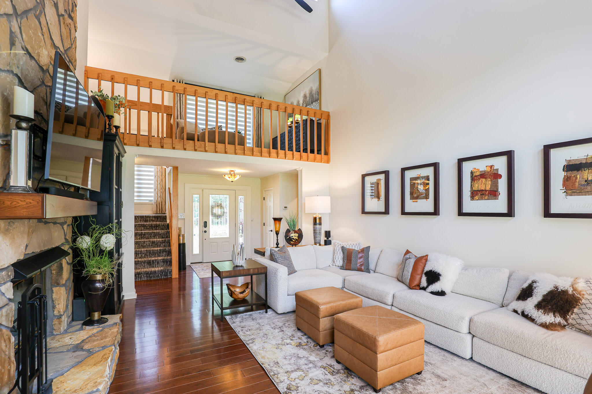 136 Lake Dr