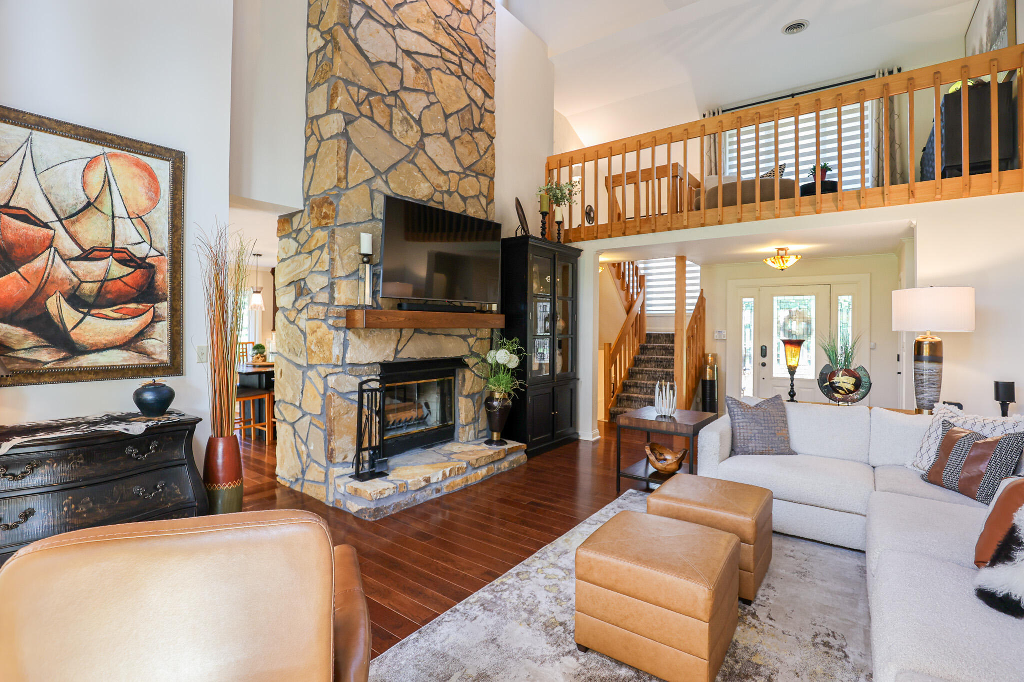 136 Lake Dr