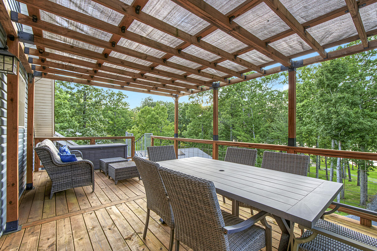 124 Hickory Hill Lane
