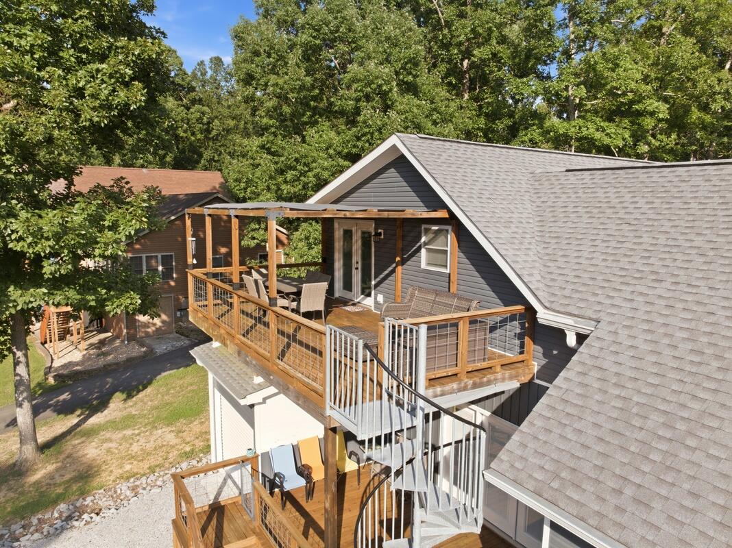 124 Hickory Hill Lane
