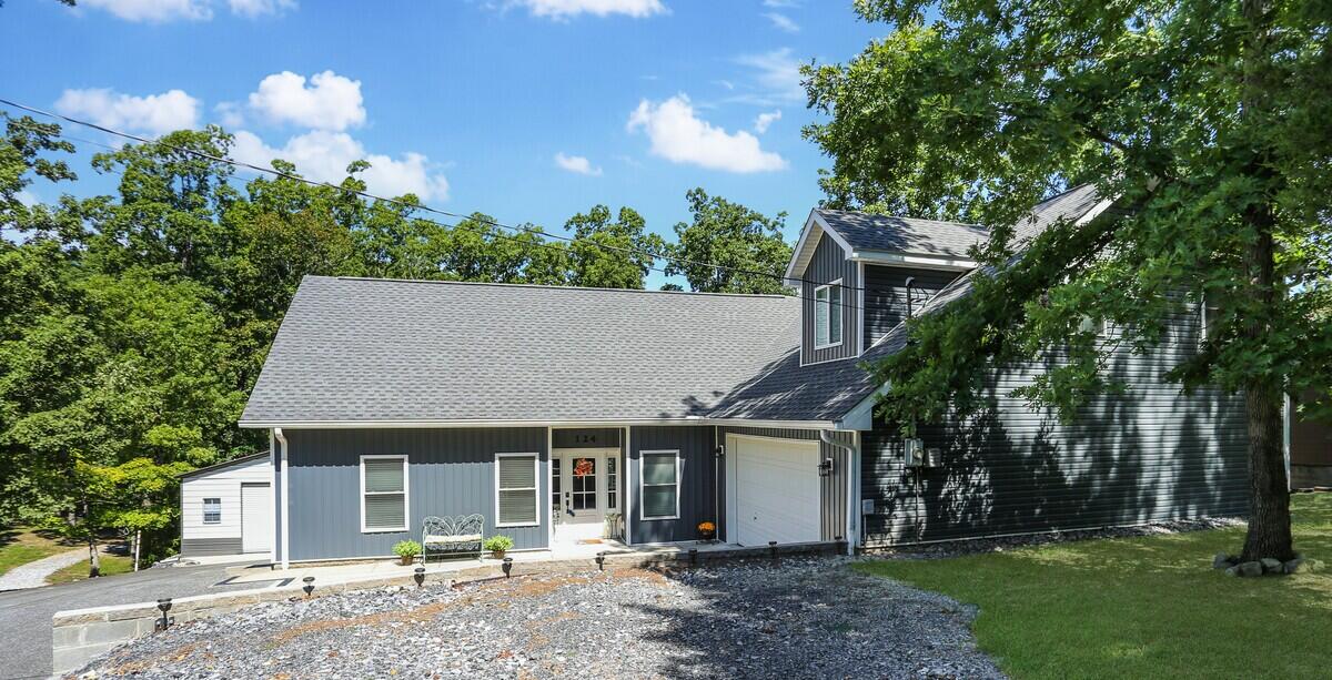 124 Hickory Hill Lane
