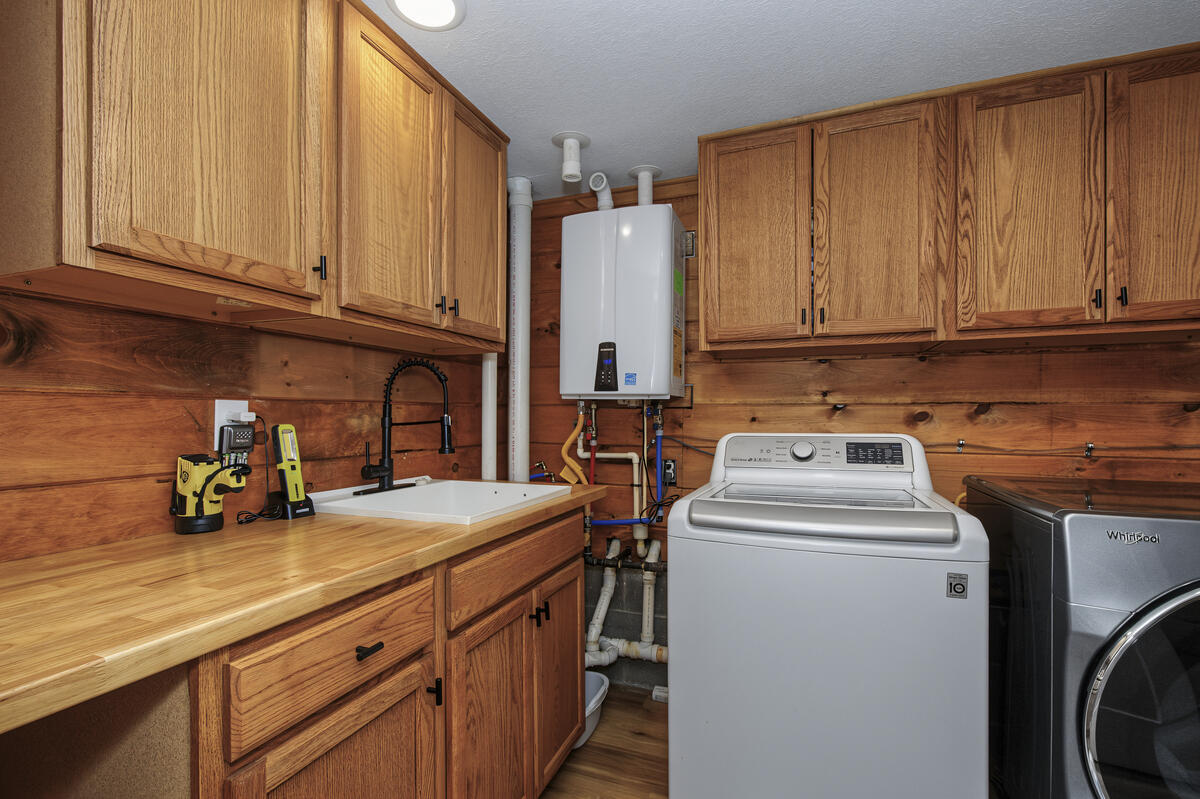 124 Hickory Hill Lane