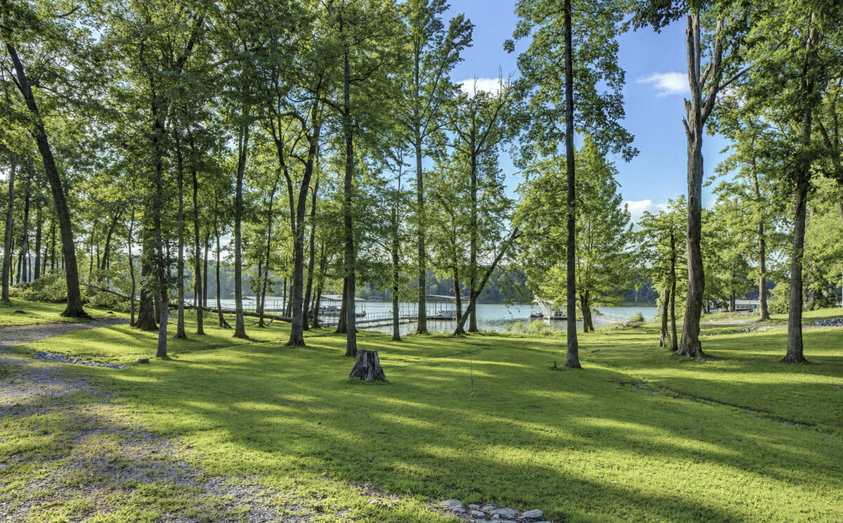 124 Hickory Hill Lane