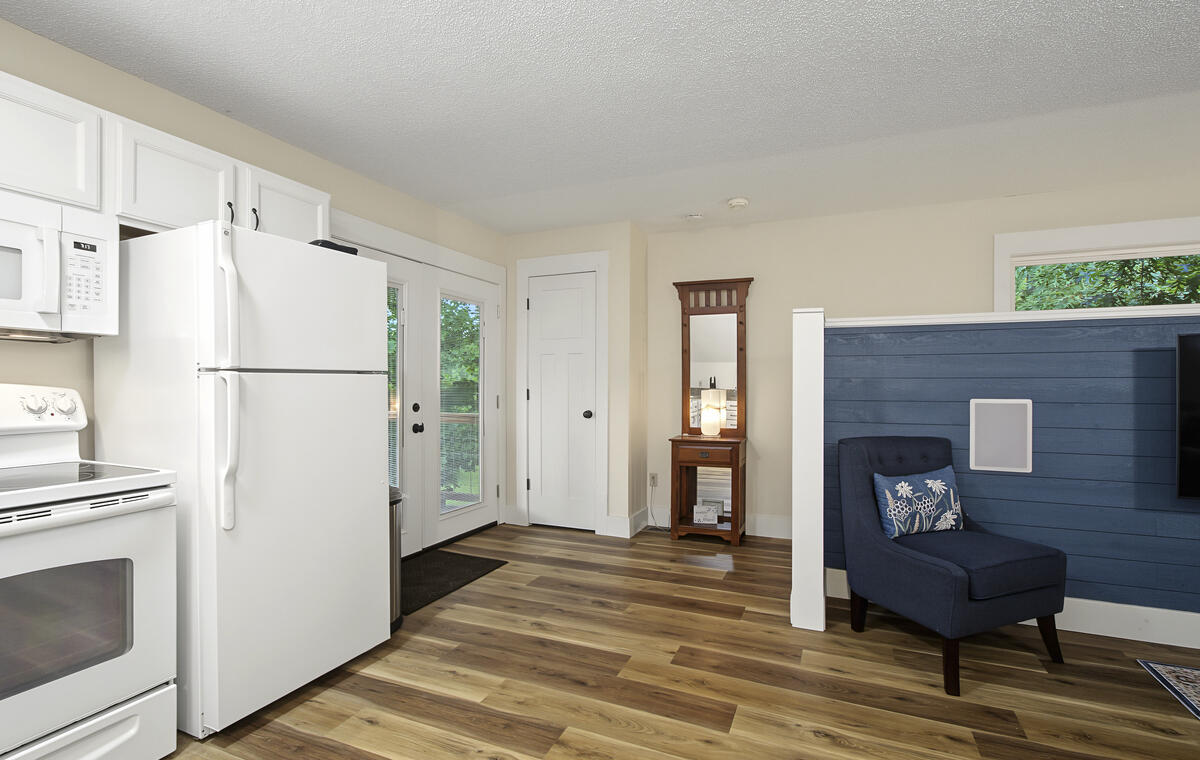 124 Hickory Hill Lane