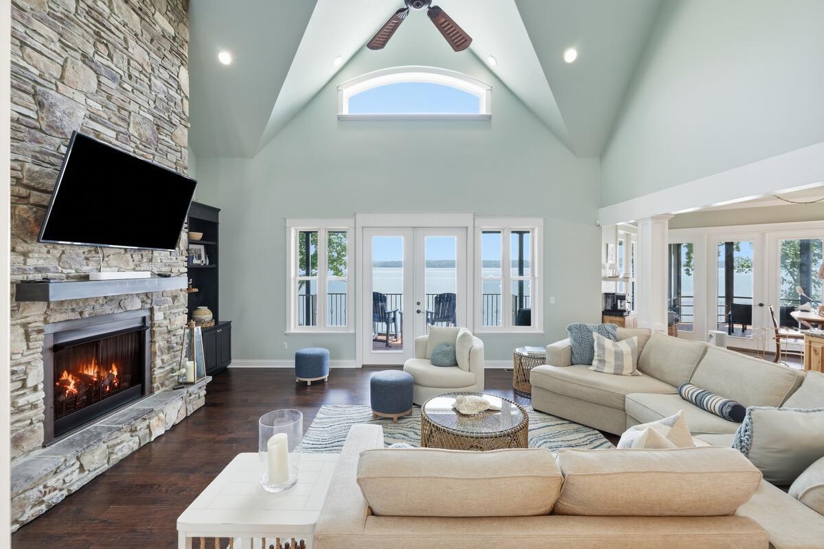 749 Dock Drive