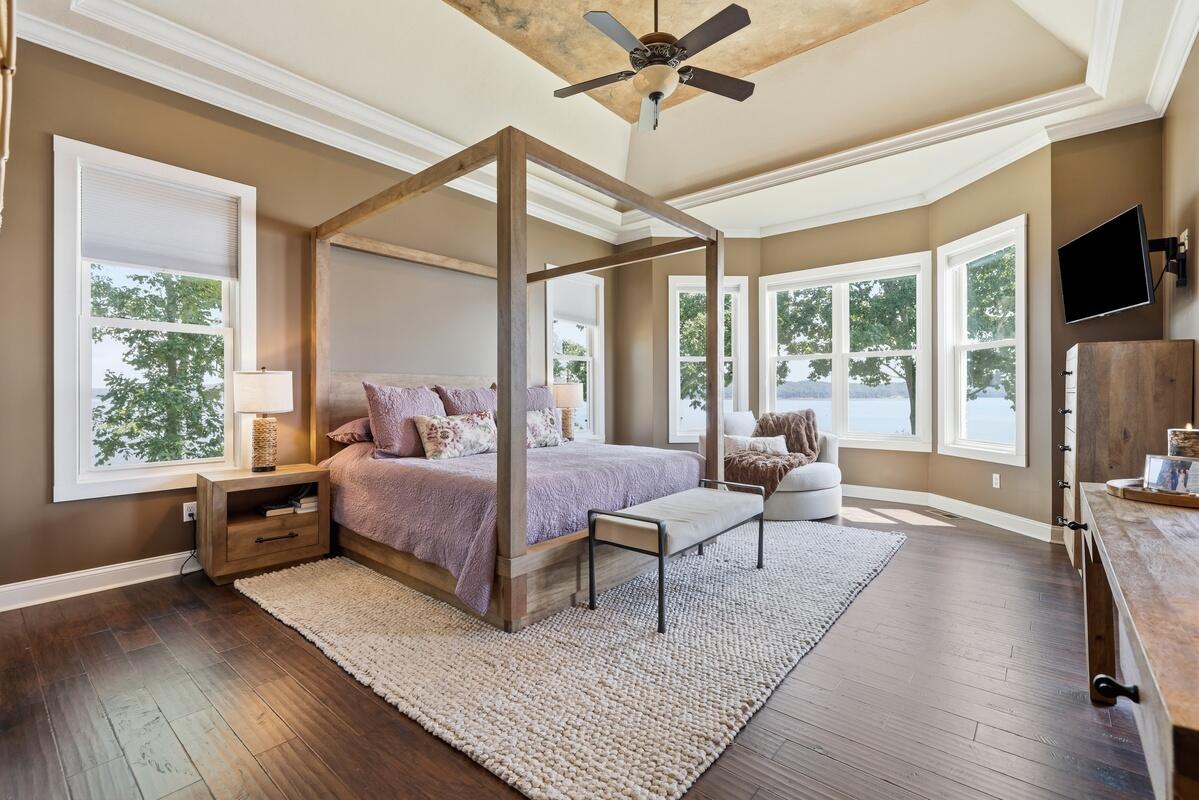749 Dock Drive