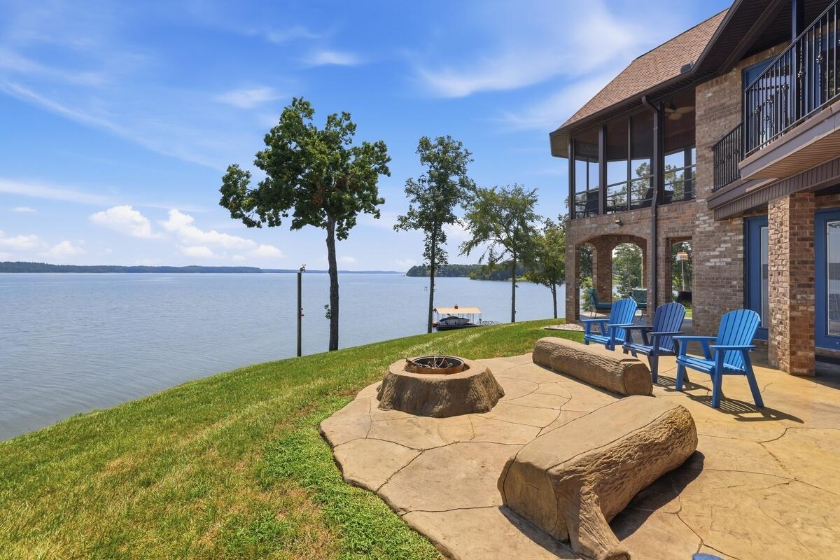 749 Dock Drive