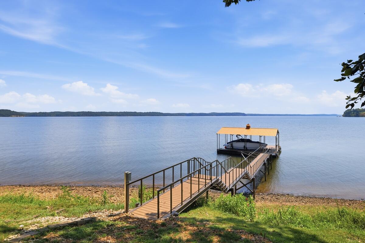 749 Dock Drive
