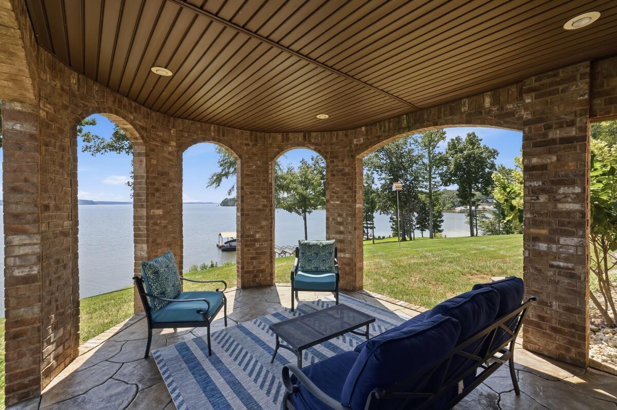 749 Dock Drive