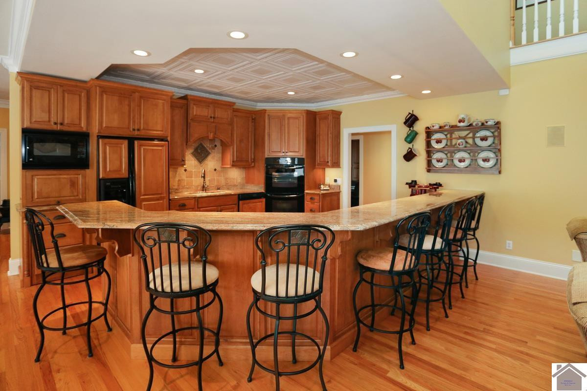 1066 Oaks Country Club Road