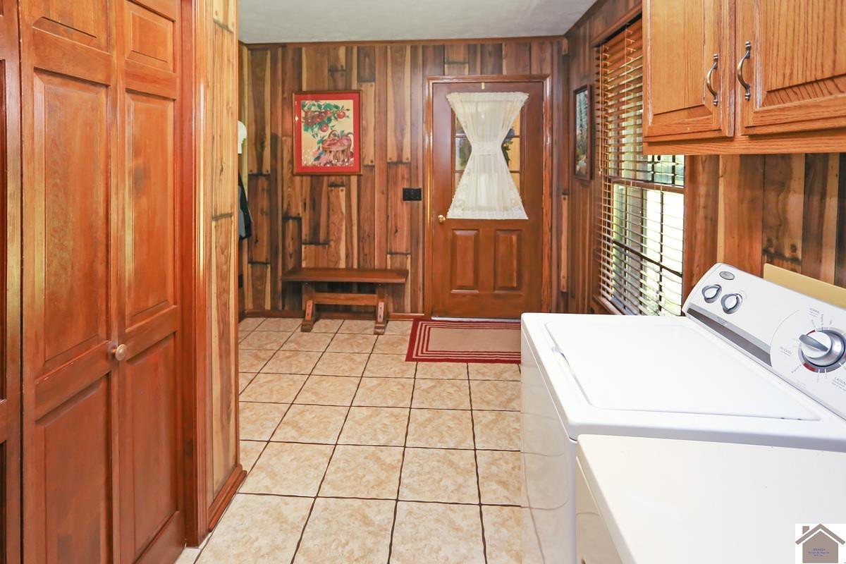 2156 Poor Farm Road