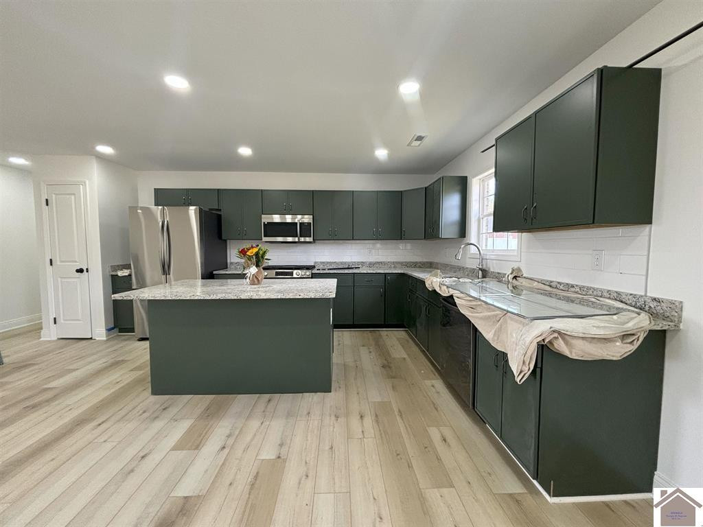 210 Clover
