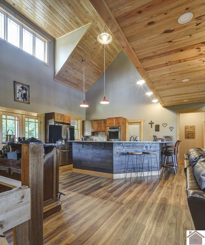 3210 Douglas Road