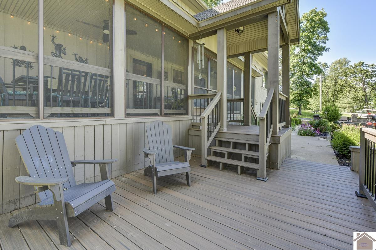 114 Shadyside Lane
