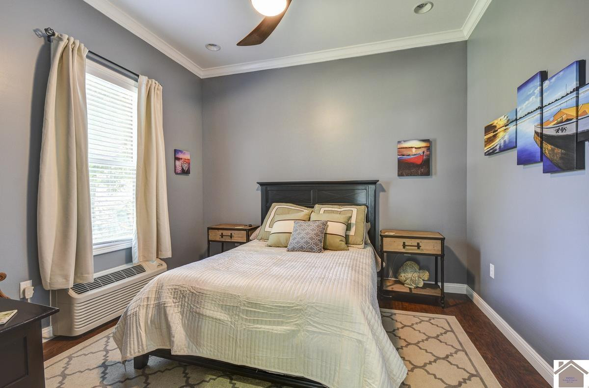114 Shadyside Lane