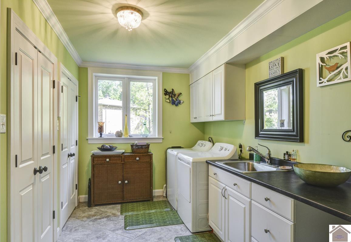 114 Shadyside Lane
