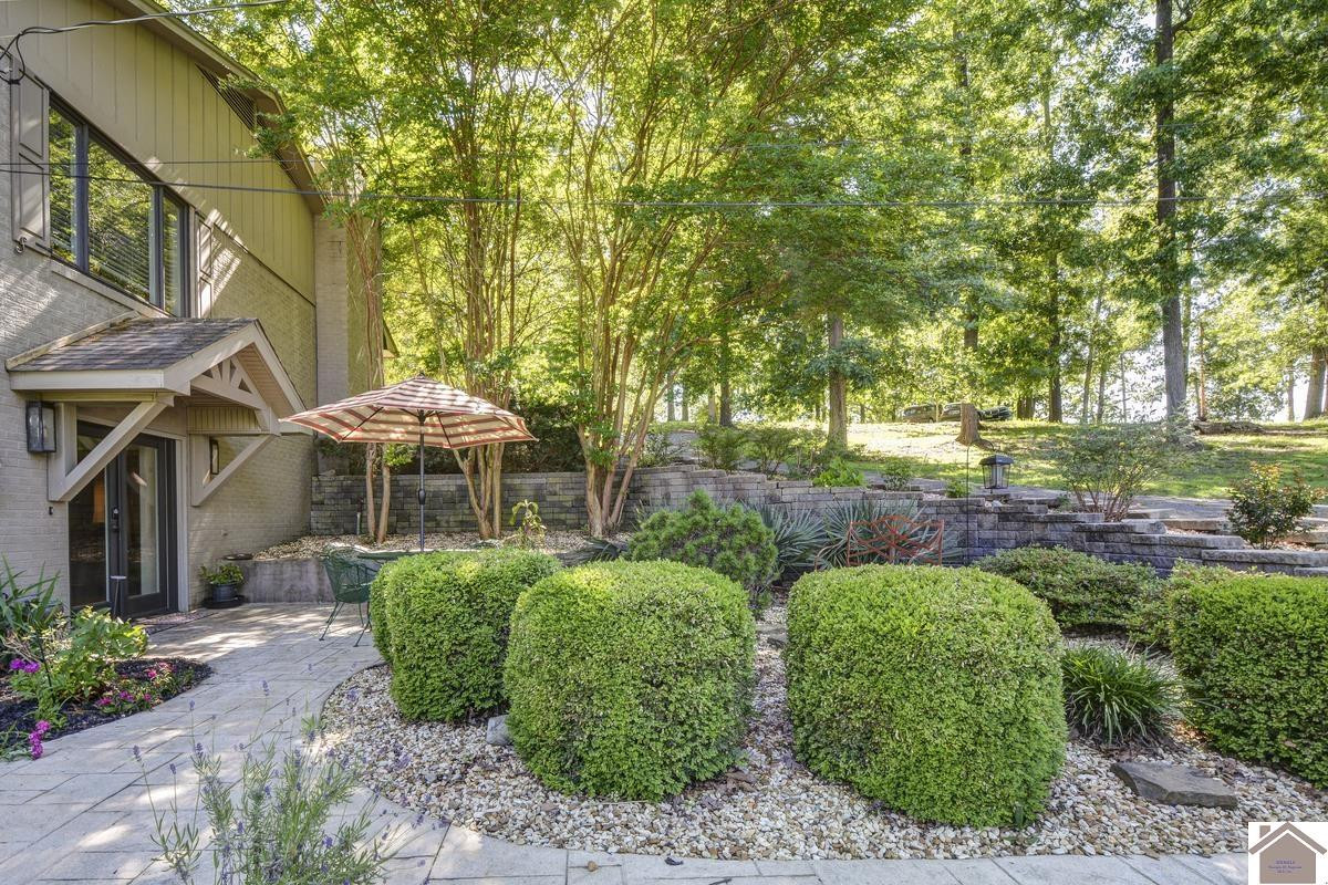 114 Shadyside Lane