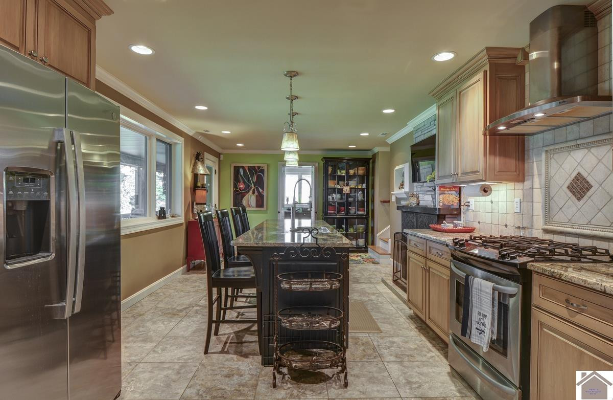 114 Shadyside Lane