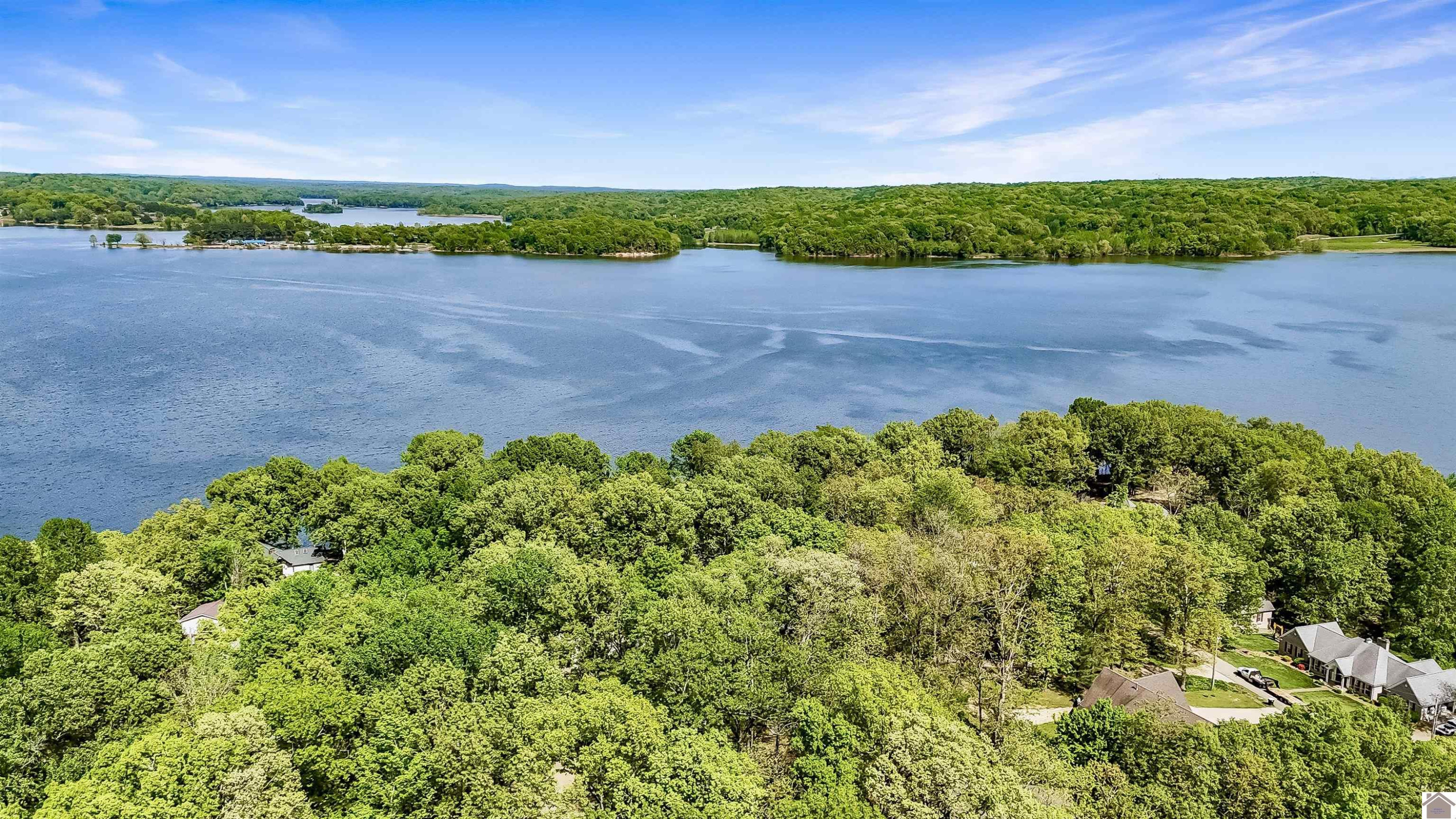 695 Bayshore Lake Barkley
