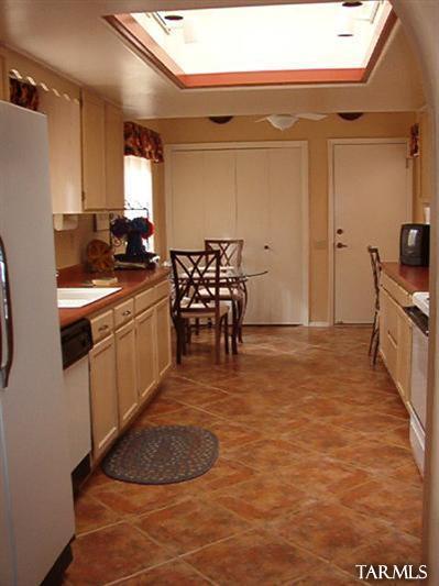 3855 S Via de la Garzota