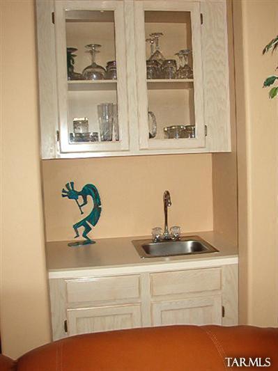 3855 S Via de la Garzota