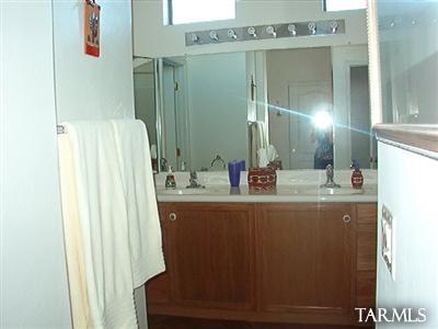 2243 W Calle Casas Lindas