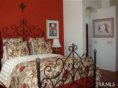 2243 W Calle Casas Lindas