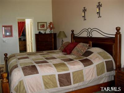 3993 S Golden Lynx Road