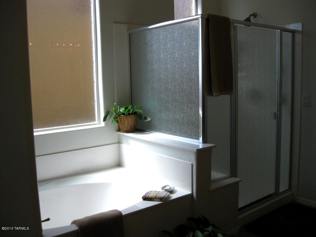 2173 W Escondido Canyon