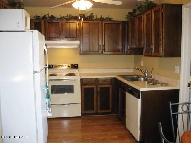 498 W San Ignacio