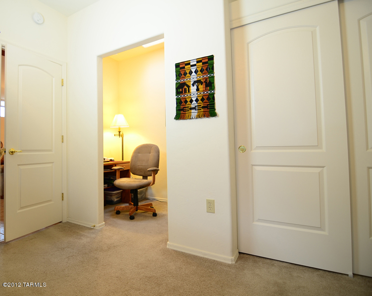 3801 S Avenida De Encino