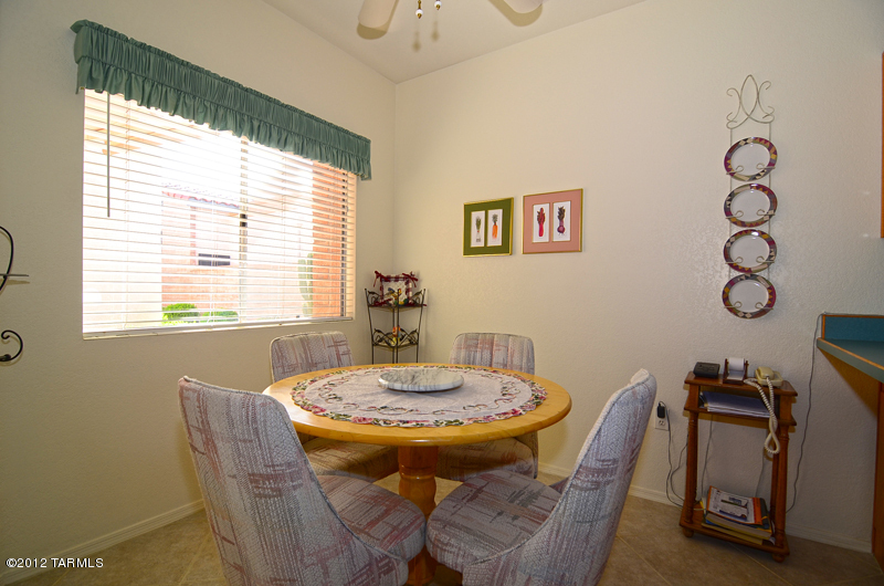 1658 W Calle Del Ducado