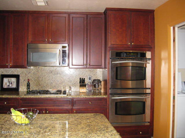 1432 W Calle Del Mito