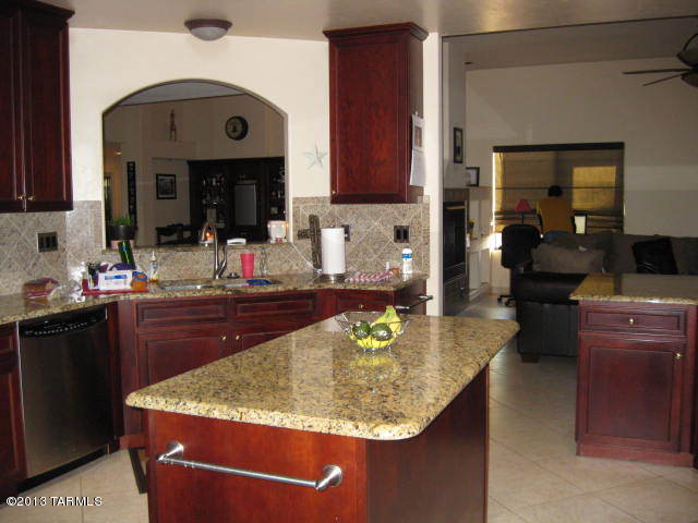 1432 W Calle Del Mito