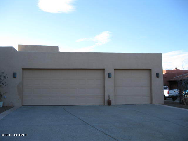 1432 W Calle Del Mito