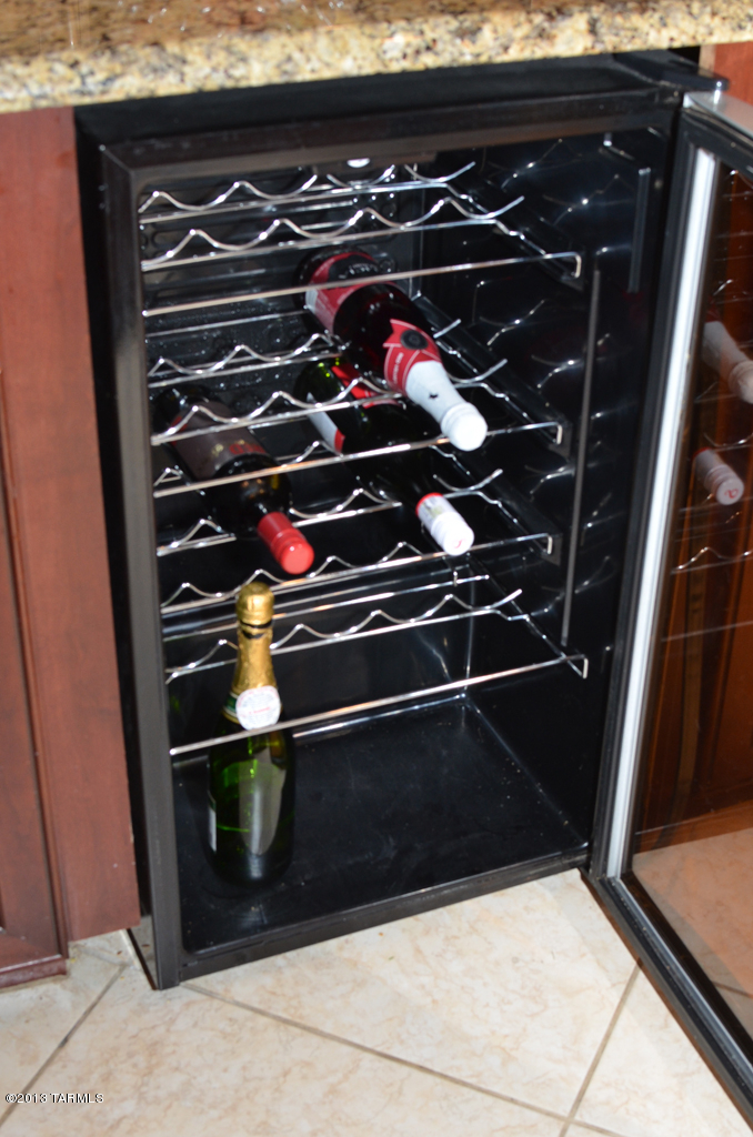 1432 W Calle Del Mito