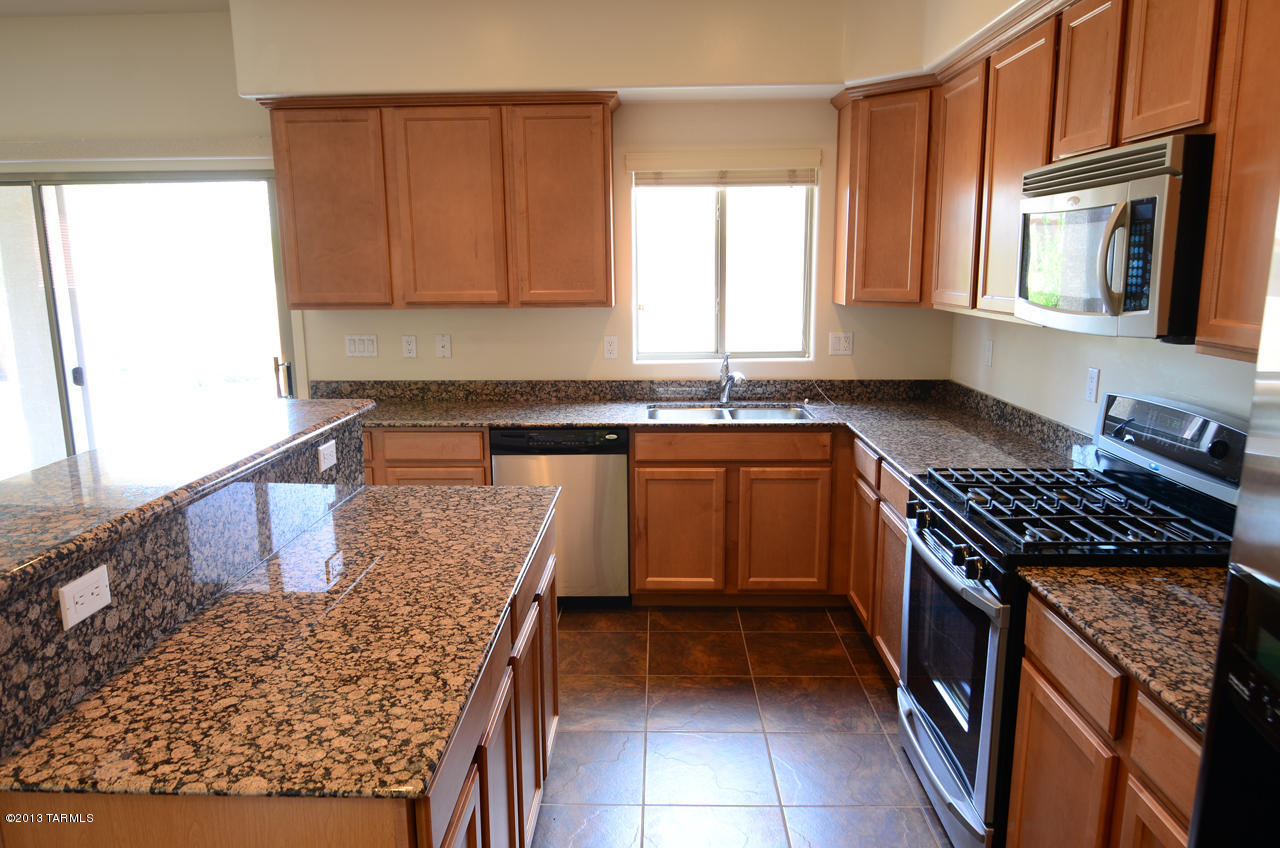 825 E Deer Spring Canyon Place