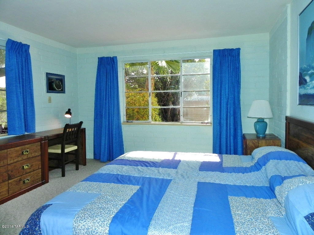 473 W Paseo Solana