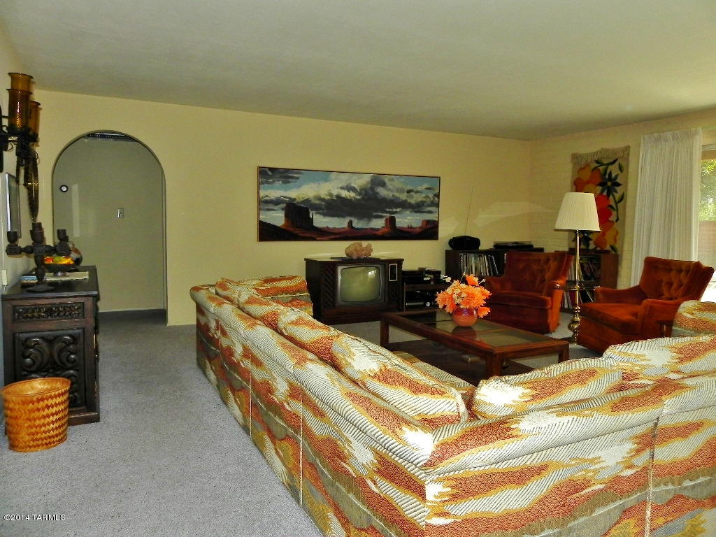 473 W Paseo Solana