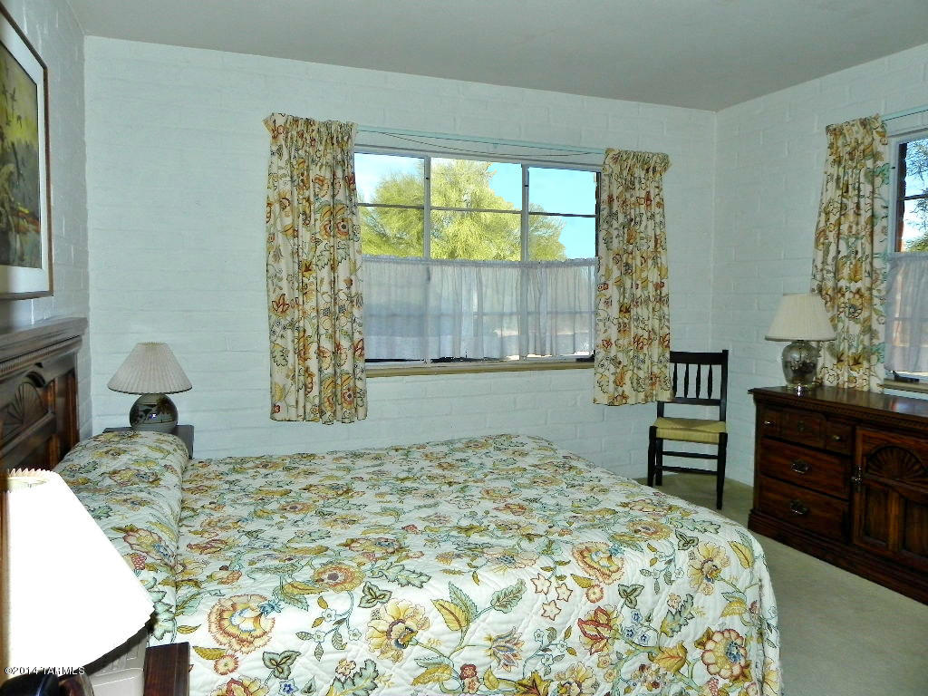 473 W Paseo Solana