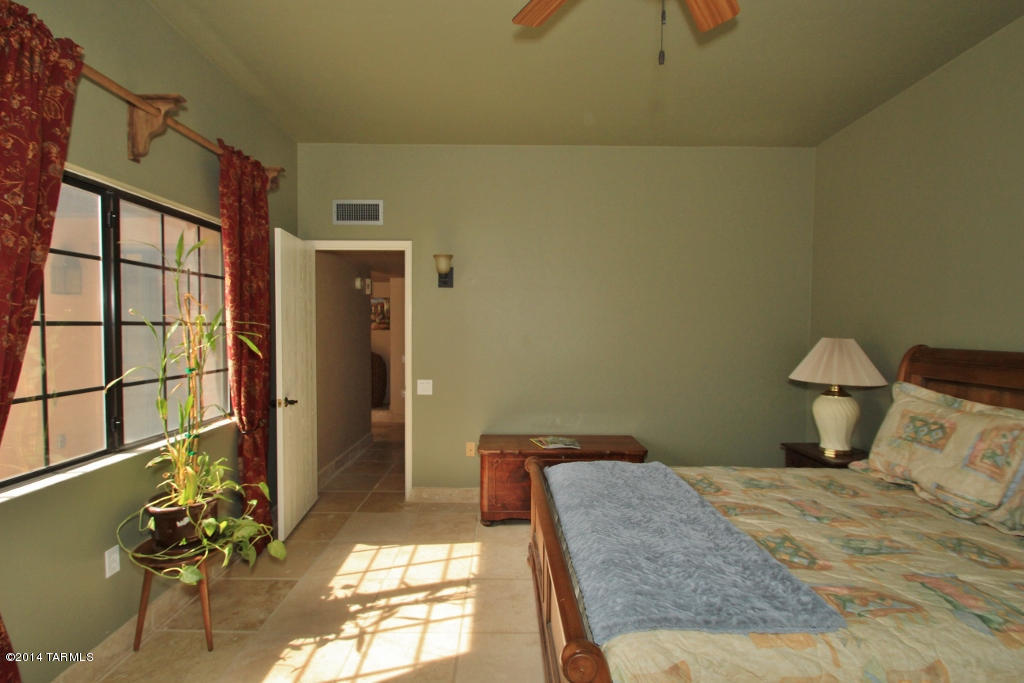 1012 W Calle De Pitahaya