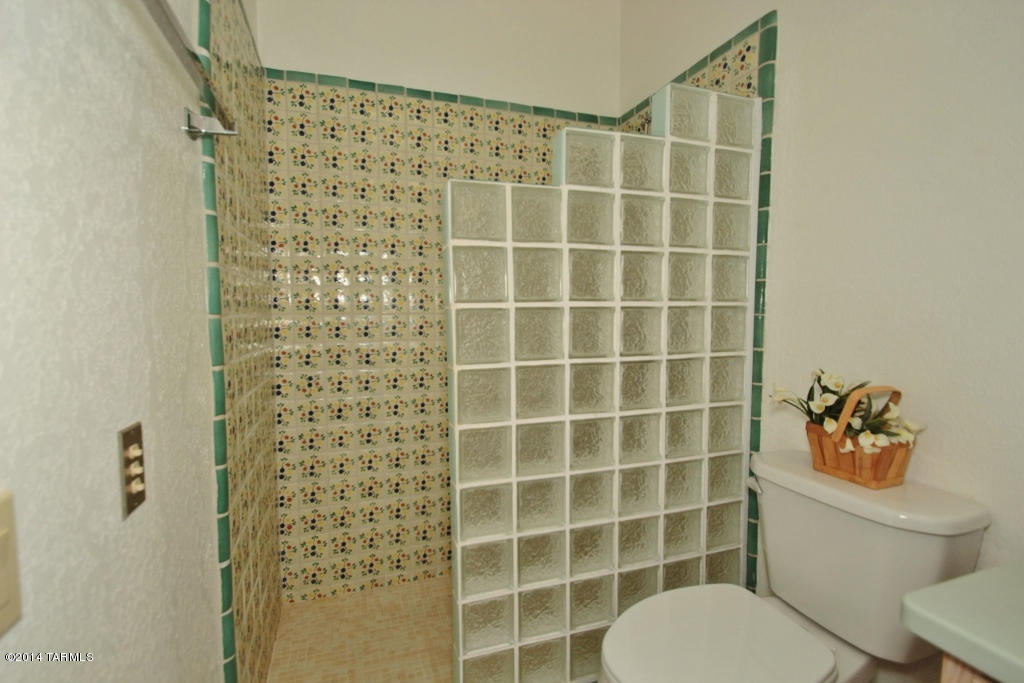 1481 W Calle Mendoza