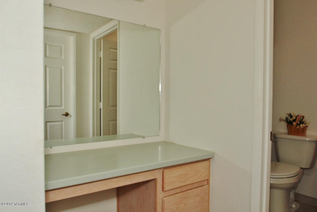 1481 W Calle Mendoza