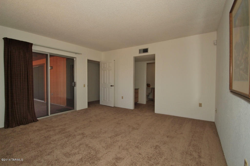 1481 W Calle Mendoza