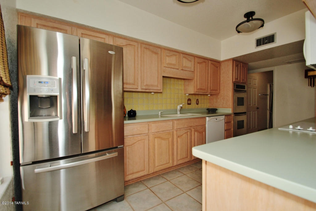 1481 W Calle Mendoza