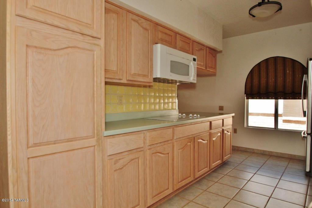 1481 W Calle Mendoza