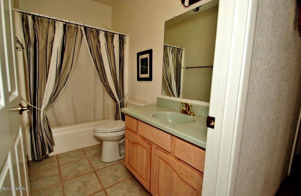 1481 W Calle Mendoza