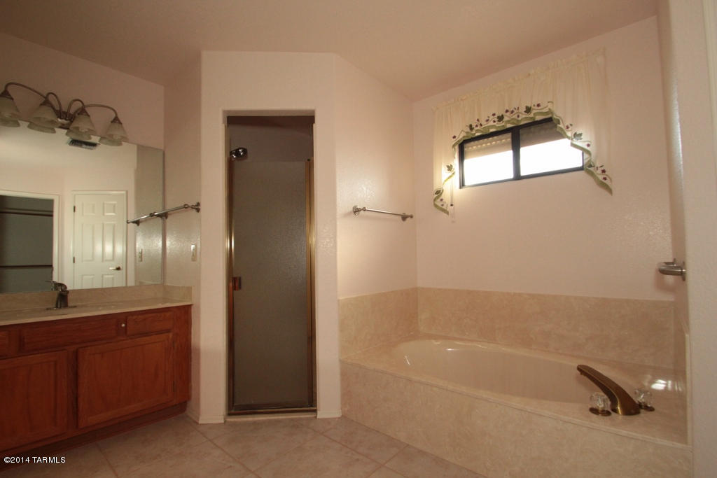 901 W Paseo Del Cilantro