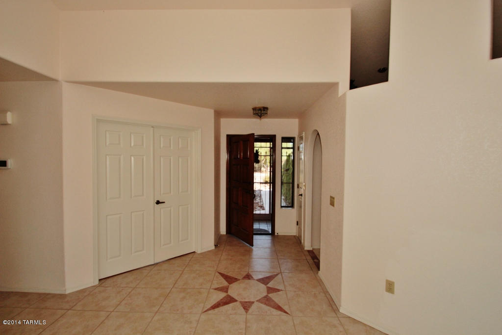 901 W Paseo Del Cilantro